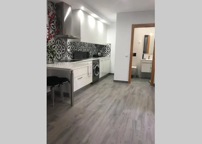 Canelle Com Terraco شقة نازاريه